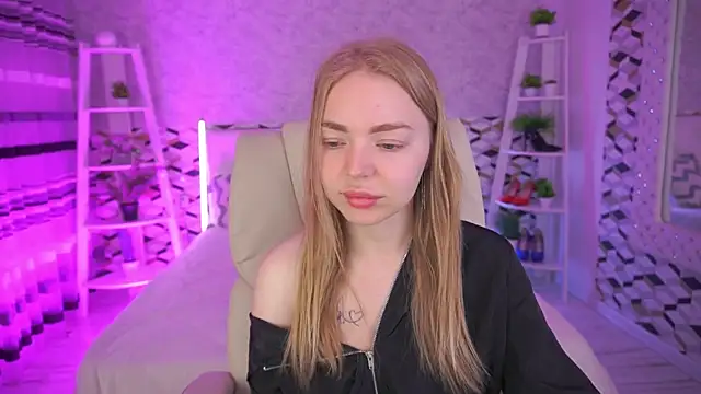 EmilySunshineS online show from June 5, 5:47 am