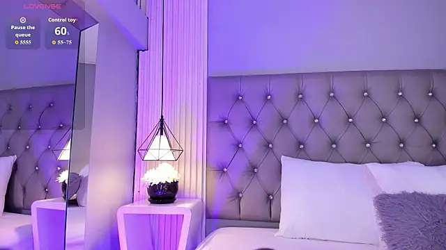 VioletthaRous online show from June 26, 11:09 pm