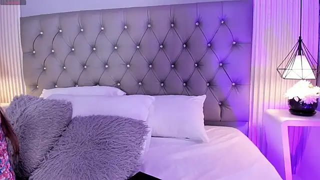VioletthaRous online show from July 3, 10:49 pm