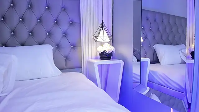 VioletthaRous online show from July 17, 10:36 pm