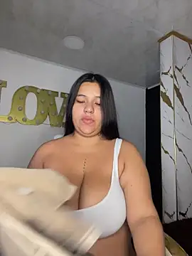 emma  milk  online show from November 22, 11:53 am