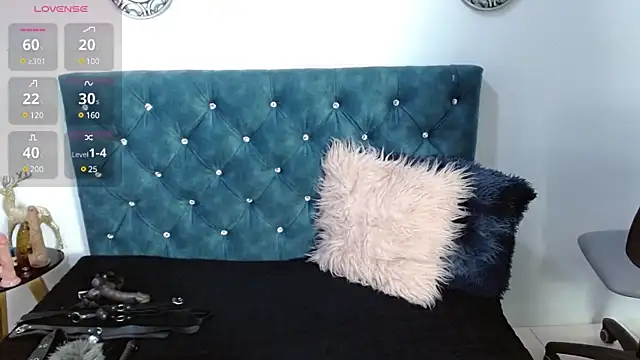 Sofi F w online show from January 2, 10:11 pm