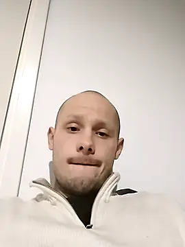 Makson2001 online show from February 10, 11:42 pm