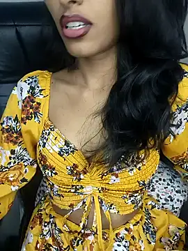 glam goddess online show from December 18, 6:25 pm