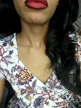 glam goddess online show from January 8, 2:25 am