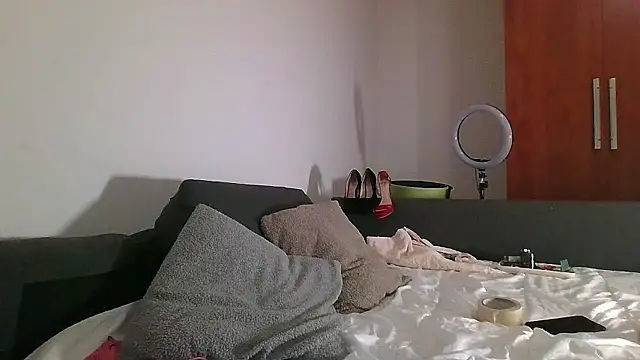 KarolinaReaper online show from December 3, 7:55 pm