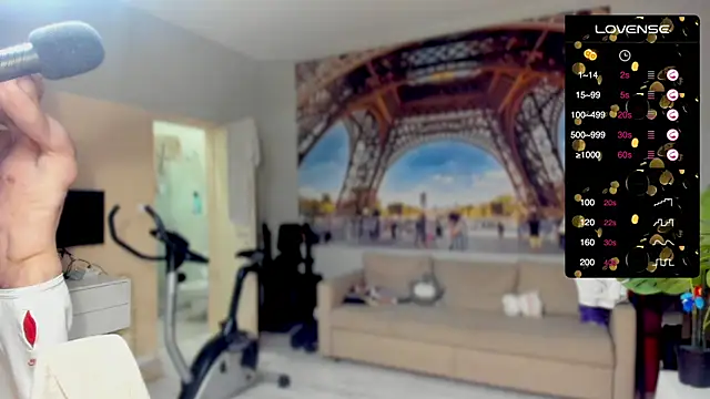 Snapshot of kingjamesuk chatting on October 11, 12:47 pm kingjamesuk online show from October 11, 12:47 pm