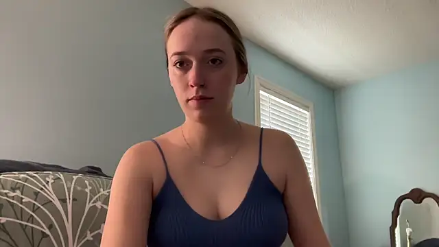 Maxinebabyyy online show from December 2, 3:18 pm