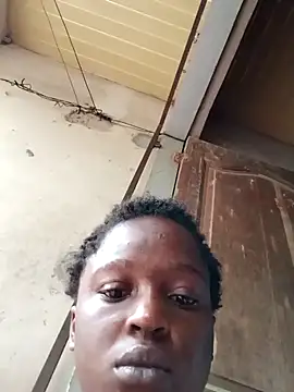 Crazybitchtheanalgoddess4 online show from October 3, 6:43 am