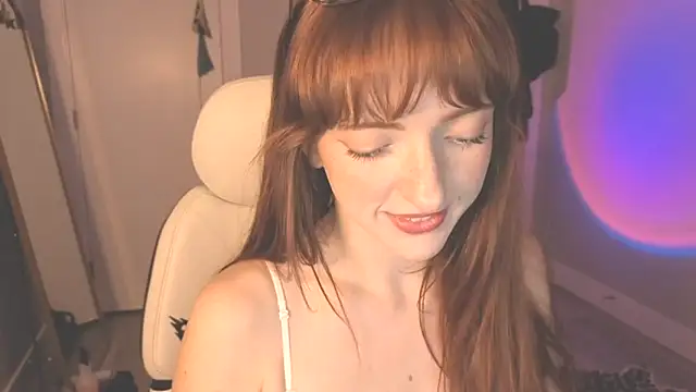 foxxyyyred online show from March 6, 3:03 am