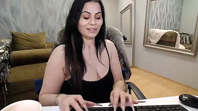 Sara Poison online show from March 12, 5:35 am