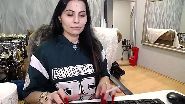 Sara Poison online show from March 31, 2:46 am