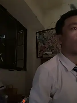 ex199212 online show from June 6, 2:55 pm
