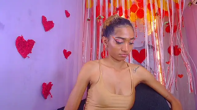 Charlotte Love10 online show from February 12, 6:40 pm