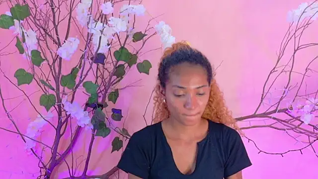Snapshot of Charlotte_Love10 chatting on March 13, 9:32 pm Charlotte Love10 online show from March 13, 9:32 pm