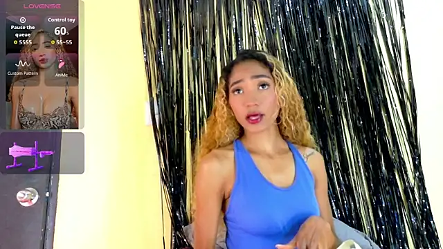 Snapshot of Charlotte_Love10 chatting on April 17, 12:08 pm Charlotte Love10 online show from April 17, 12:08 pm
