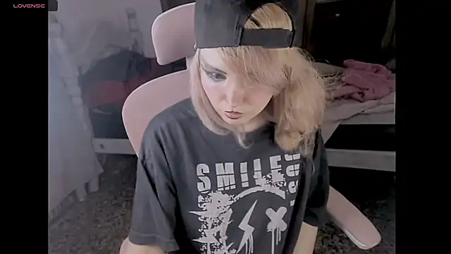 madokapruriens online show from September 20, 8:26 am