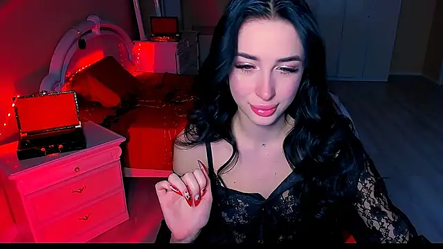 Snapshot of lovely_desire chatting on December 11, 8:04 am lovely desire online show from December 11, 8:04 am