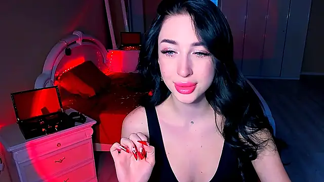 Snapshot of lovely_desire chatting on December 13, 12:17 pm lovely desire online show from December 13, 12:17 pm