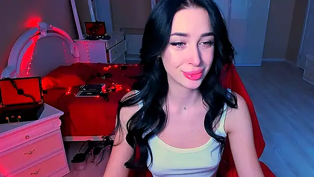 Snapshot of lovely_desire chatting on December 21, 9:44 am lovely desire online show from December 21, 9:44 am