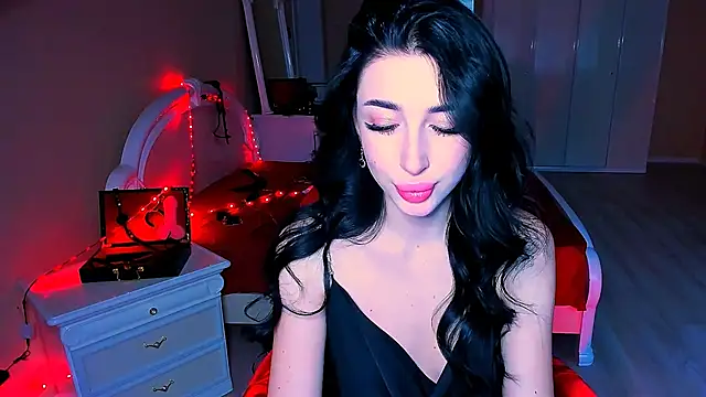 Snapshot of lovely_desire chatting on January 20, 11:45 am lovely desire online show from January 20, 11:45 am