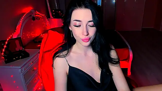 Snapshot of lovely_desire chatting on January 28, 1:05 pm lovely desire online show from January 28, 1:05 pm