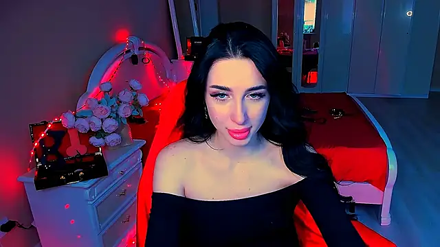 Snapshot of lovely_desire chatting on February 9, 10:42 am lovely desire online show from February 9, 10:42 am