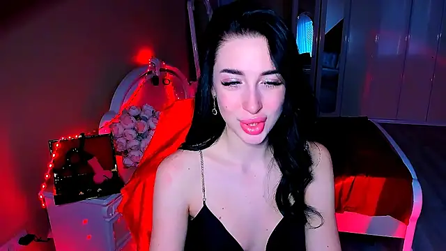 Snapshot of lovely_desire chatting on February 22, 11:35 am lovely desire online show from February 22, 11:35 am