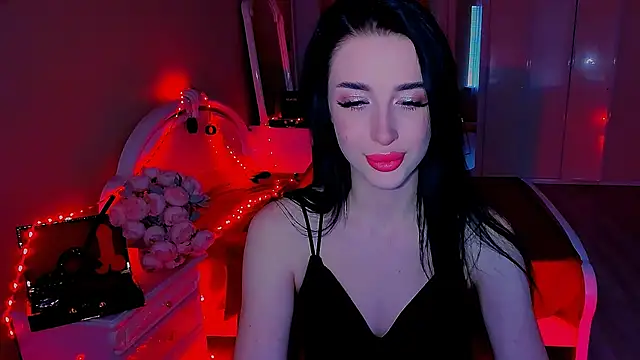 Snapshot of lovely_desire chatting on March 17, 8:29 am lovely desire online show from March 17, 8:29 am