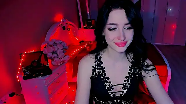 Snapshot of lovely_desire chatting on March 21, 9:12 am lovely desire online show from March 21, 9:12 am