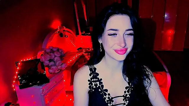 Snapshot of lovely_desire chatting on March 22, 6:36 pm lovely desire online show from March 22, 6:36 pm