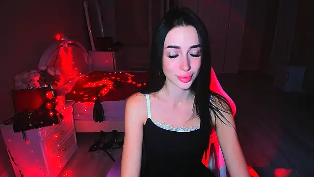 Snapshot of lovely_desire chatting on October 12, 7:51 am lovely desire online show from October 12, 7:51 am