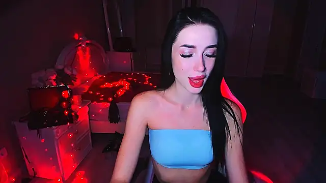 Snapshot of lovely_desire chatting on October 14, 8:15 am lovely desire online show from October 14, 8:15 am