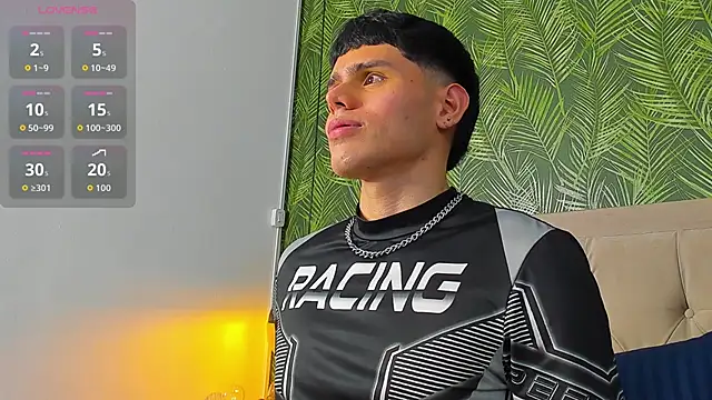 Snapshot of Nathaniel_Park chatting on October 30, 12:01 am Nathaniel Park online show from October 30, 12:01 am