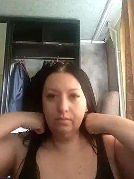 Veronica-Celie online show from November 24, 7:30 am