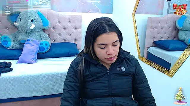 Leah Means  online show from December 23, 12:52 pm