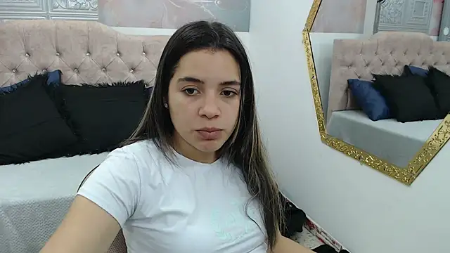Leah Means  online show from December 27, 12:45 pm
