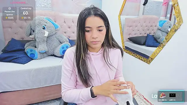 Leah Means  online show from February 10, 12:29 pm