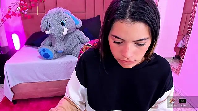 Leah Means  online show from February 22, 4:30 pm