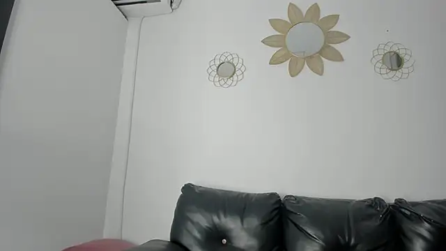 Snapshot of Sexual_Desirests chatting on February 7, 1:25 am Sexual Desirests online show from February 7, 1:25 am