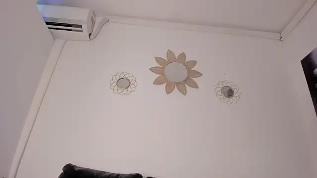 Snapshot of Sexual_Desirests chatting on February 9, 7:05 am Sexual Desirests online show from February 9, 7:05 am