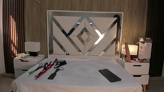 ValentinaThomas online show from October 14, 7:14 pm