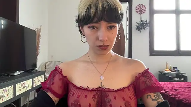 cataline de aragaon online show from January 13, 8:04 pm