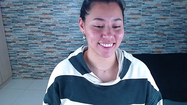  joy yva online show from November 20, 4:18 pm