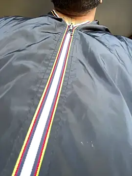 Snapshot of Dikkiduohottt chatting on October 7, 11:40 am Dikkiduohottt online show from October 7, 11:40 am