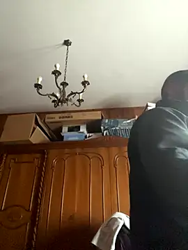 Snapshot of Dikkiduohottt chatting on November 12, 2:39 pm Dikkiduohottt online show from November 12, 2:39 pm