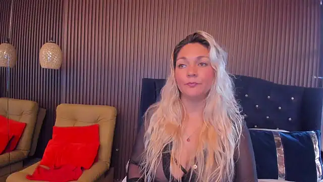 Snapshot of MalorySweet chatting on May 29, 12:36 pm MalorySweet online show from May 29, 12:36 pm