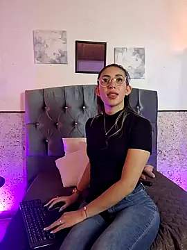 Snapshot of Scarlett_Khan chatting on January 10, 12:38 am Scarlett Khan online show from January 10, 12:38 am