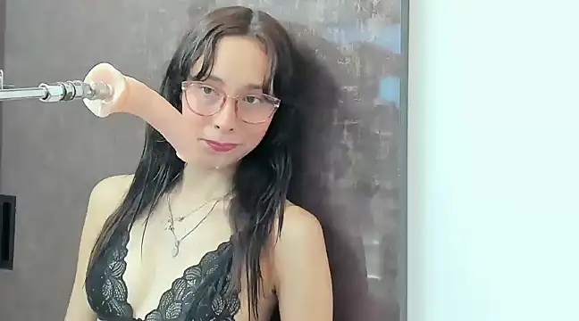 doll bella  online show from January 14, 7:53 pm