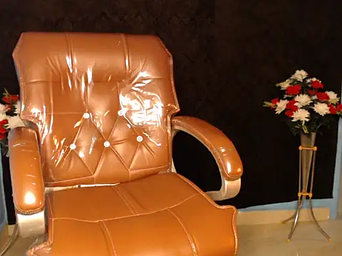 Wish Queen online show from January 12, 5:44 pm